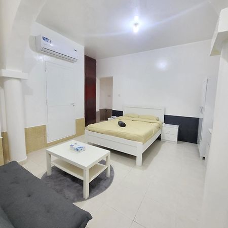 Corniche Full Studio Apartment Abu Dhabi Exterior photo